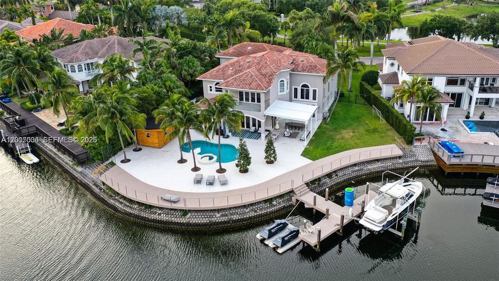 1260 Harbor Court, Hollywood, FL 33019