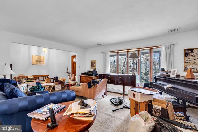 106 ROCKTOWN RD, Ringoes, NJ 08551