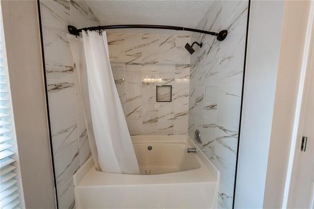 3820 Oak Park Drive, Suwanee, GA 30024