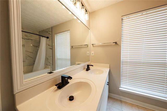 3820 Oak Park Drive, Suwanee, GA 30024