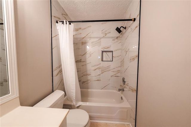 3820 Oak Park Drive, Suwanee, GA 30024