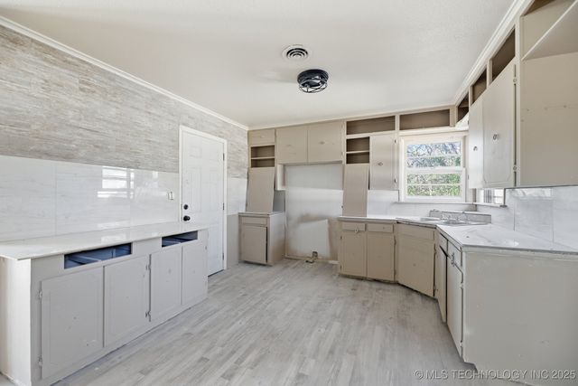 111 E 26th Place North, Tulsa, OK 74106