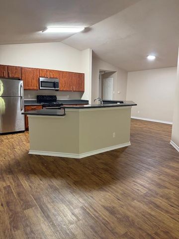 6804 N Capital Of Tx Highway 727, Austin, TX 78750