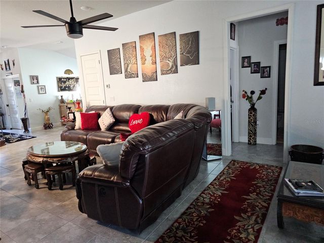 14438 SCOTTBURGH GLEN DRIVE, Wimauma, FL 33598