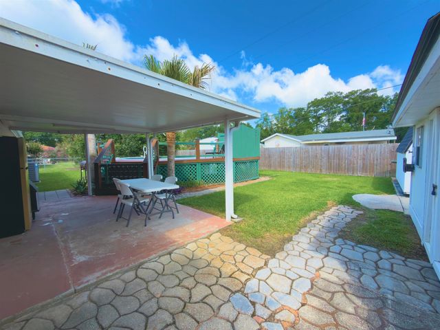 127 Oakview Dr, Houma, LA 70364