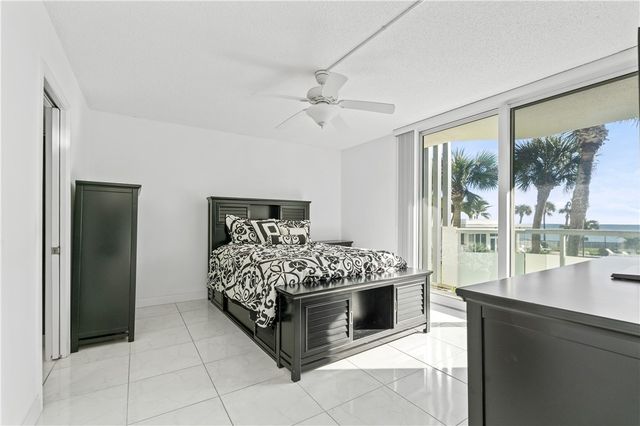 3554 Ocean Drive 204S, Vero Beach, FL 32963