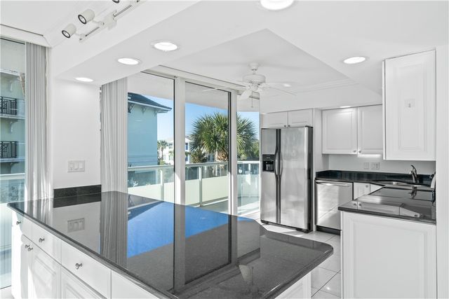 3554 Ocean Drive 204S, Vero Beach, FL 32963