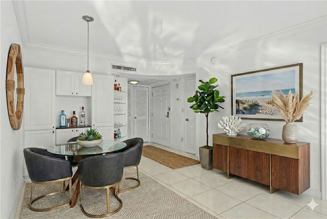 3554 Ocean Drive 204S, Vero Beach, FL 32963