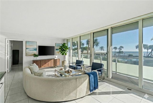 3554 Ocean Drive 204S, Vero Beach, FL 32963