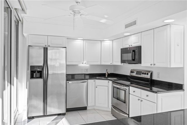 3554 Ocean Drive 204S, Vero Beach, FL 32963