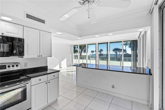 3554 Ocean Drive 204S, Vero Beach, FL 32963