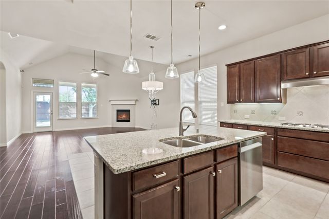 2600 Indigo Drive, Mckinney, TX 75072