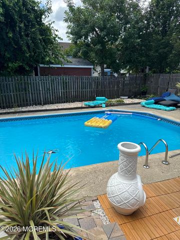 1129 Roe Avenue, Point Pleasant, NJ 08742