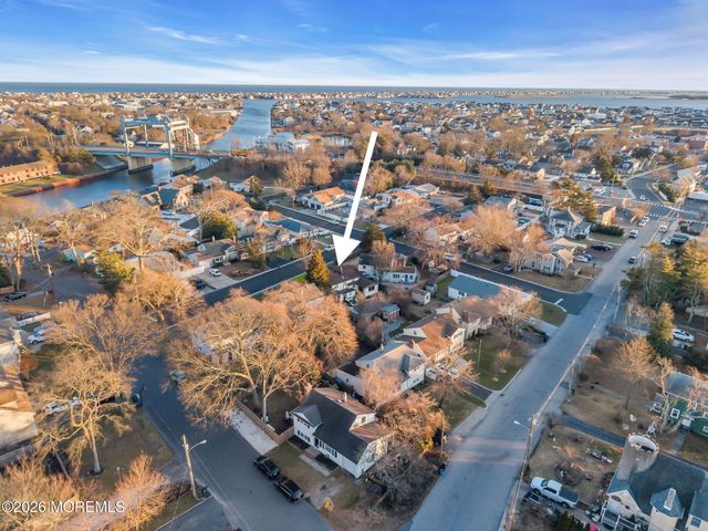 1129 Roe Avenue, Point Pleasant, NJ 08742