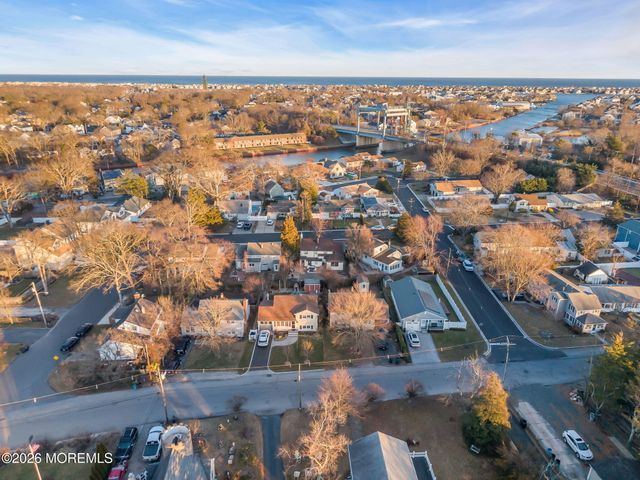 1129 Roe Avenue, Point Pleasant, NJ 08742