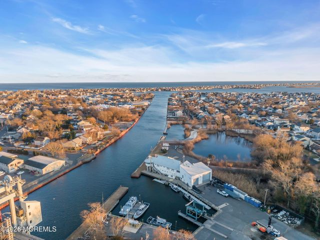 1129 Roe Avenue, Point Pleasant, NJ 08742