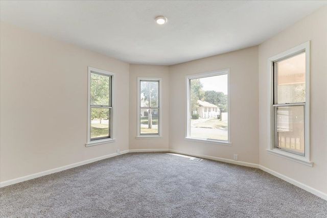 621 S Fern, Wichita, KS 67213