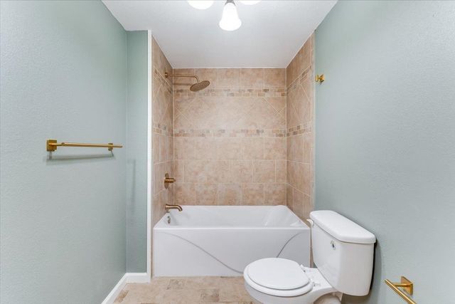 621 S Fern, Wichita, KS 67213