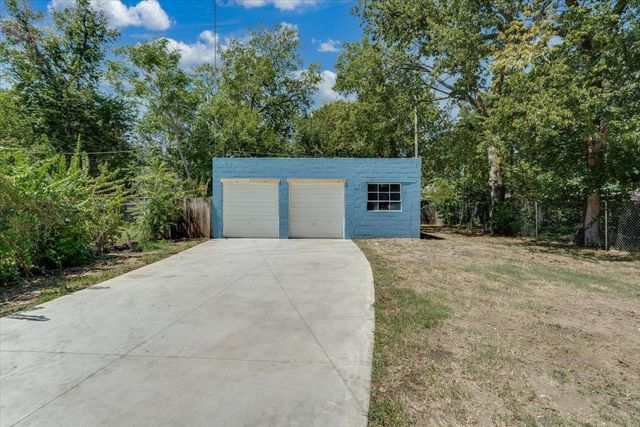 621 S Fern, Wichita, KS 67213