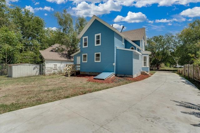 621 S Fern, Wichita, KS 67213