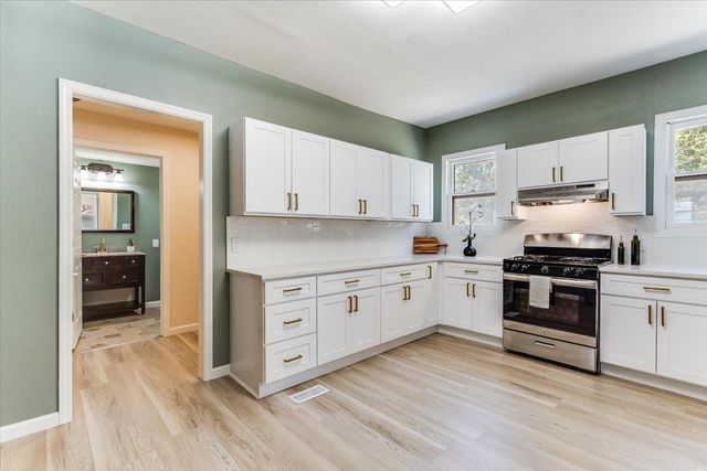 621 S Fern, Wichita, KS 67213