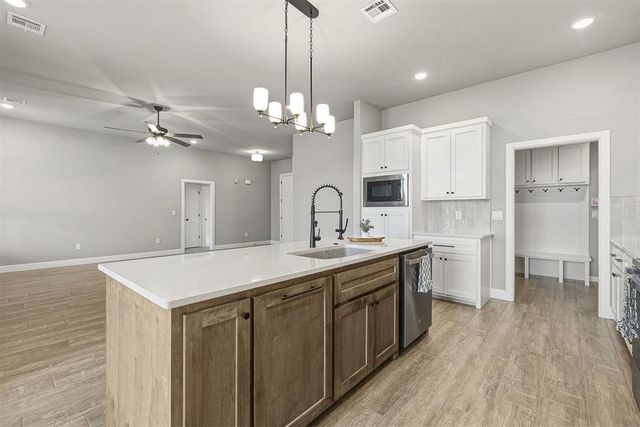 1922 Valley Ranch Road, Blanchard, OK 73010