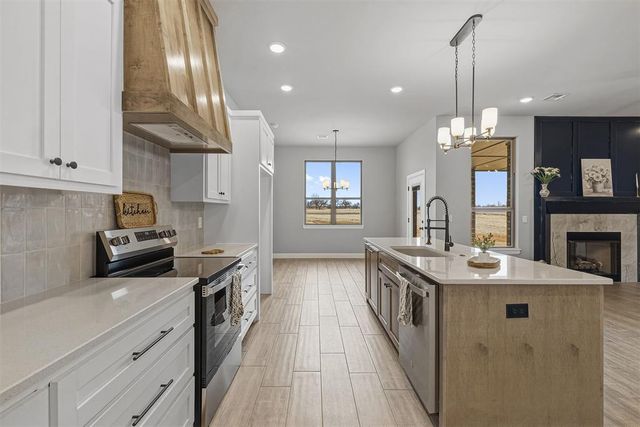 1922 Valley Ranch Road, Blanchard, OK 73010