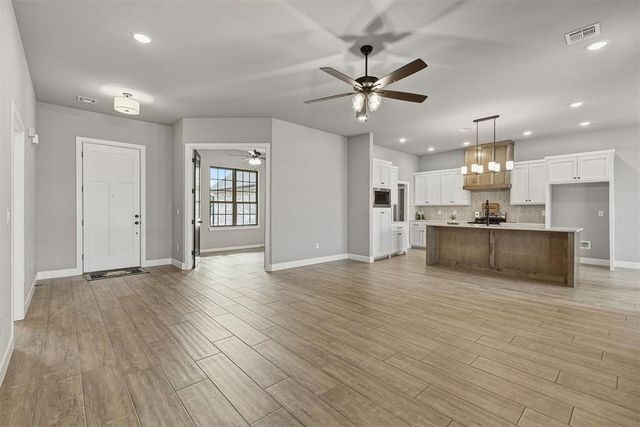 1922 Valley Ranch Road, Blanchard, OK 73010