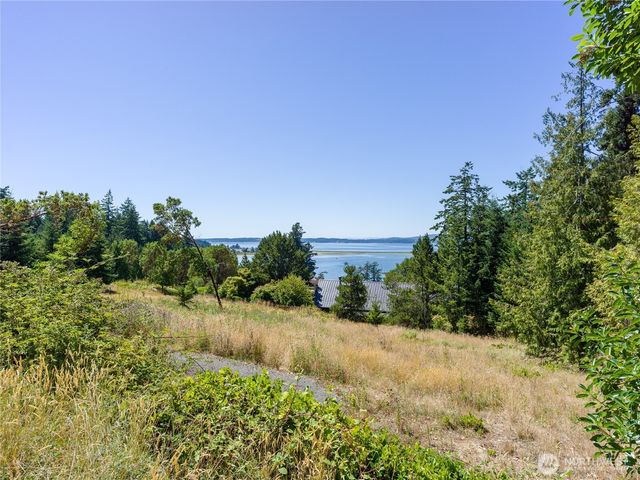 295 Rum Runner Rd, Lopez Island, WA 98261
