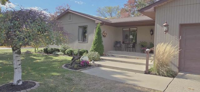 621 Ashwood Drive, Flushing, MI 48433