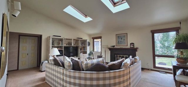 621 Ashwood Drive, Flushing, MI 48433