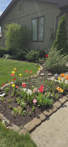 621 Ashwood Drive, Flushing, MI 48433