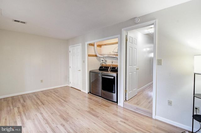 42 VICTORIA SQ, Frederick, MD 21702