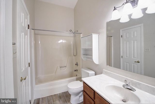 42 VICTORIA SQ, Frederick, MD 21702