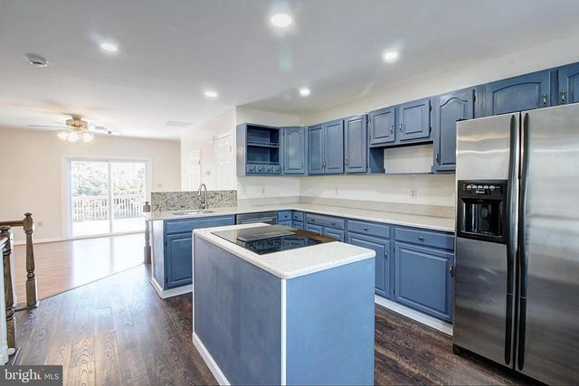 42 VICTORIA SQ, Frederick, MD 21702