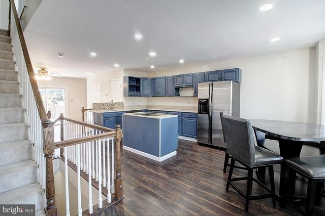 42 VICTORIA SQ, Frederick, MD 21702