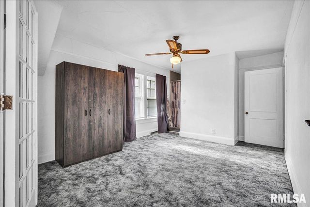 914 WASHINGTON Street, Pekin, IL 61554