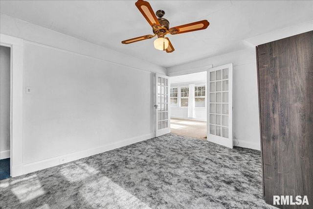 914 WASHINGTON Street, Pekin, IL 61554