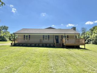 1944 Cainsville Rd, Lebanon, TN 37090