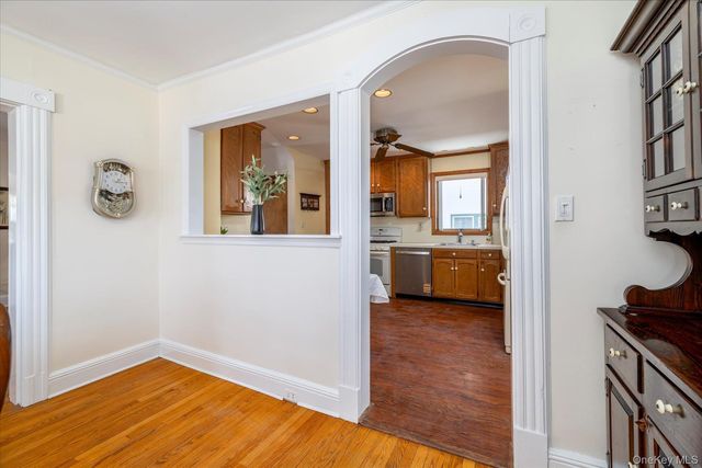 43 Garfield Place, East Rockaway, NY 11518