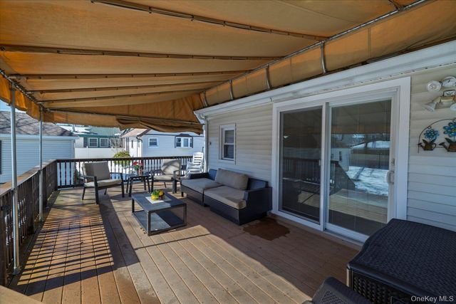 43 Garfield Place, East Rockaway, NY 11518