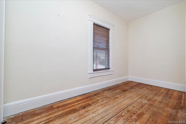 43 Garfield Place, East Rockaway, NY 11518