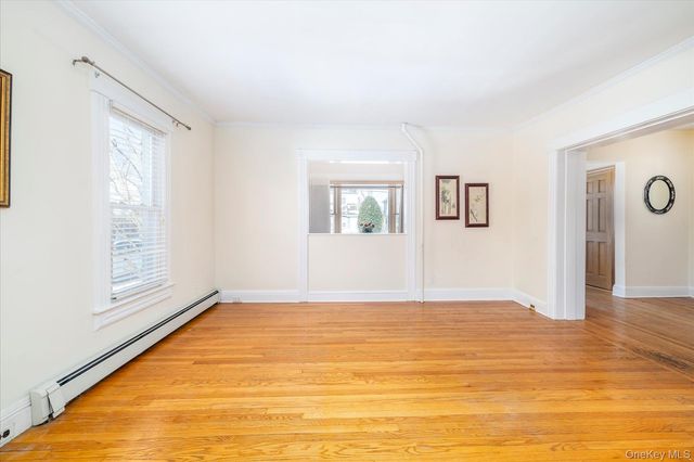 43 Garfield Place, East Rockaway, NY 11518