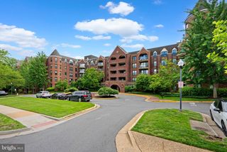 2100 Langston Blvd Apt 338, Arlington, VA 22201