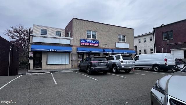 2722 WASHINGTON BLVD N, Arlington, VA 22201