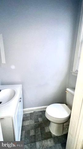 2722 WASHINGTON BLVD N, Arlington, VA 22201