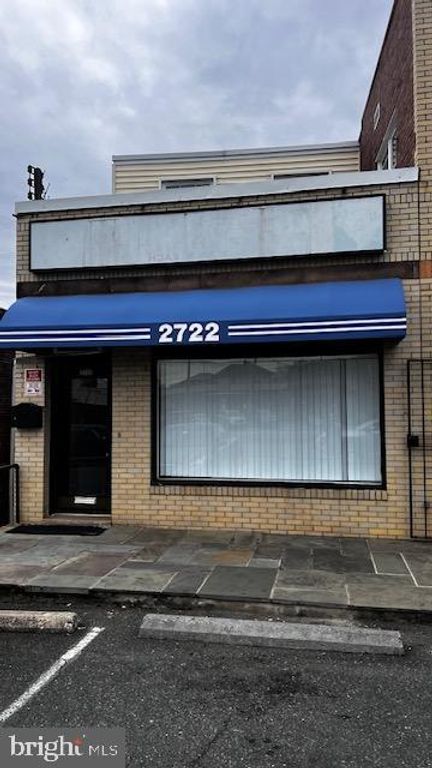 2722 WASHINGTON BLVD N, Arlington, VA 22201