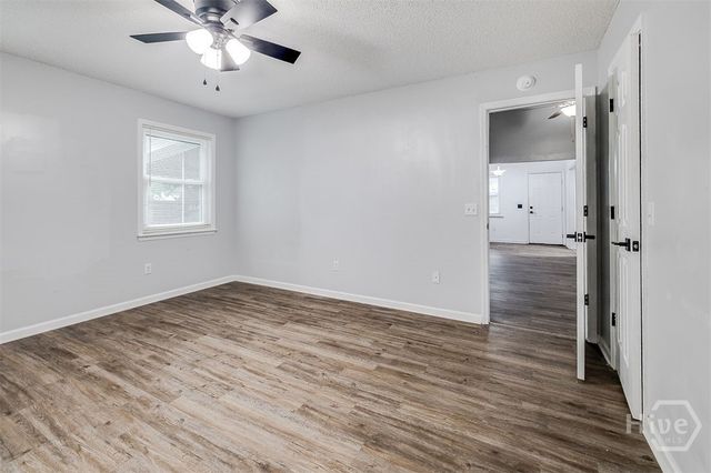 629 Honey Ridge Lane, Hinesville, GA 31313