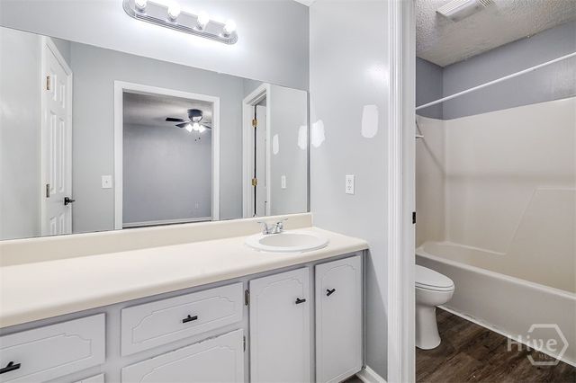 629 Honey Ridge Lane, Hinesville, GA 31313