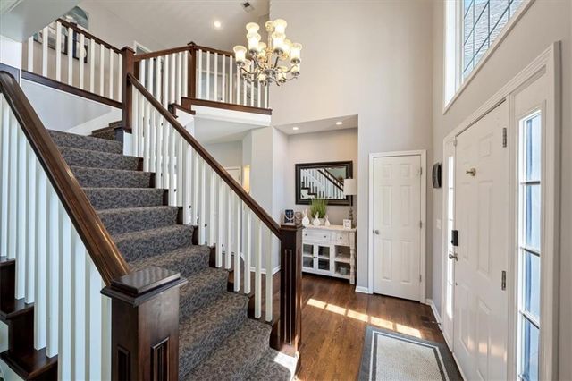 5924 NE Parks View Place, Lee's Summit, MO 64064